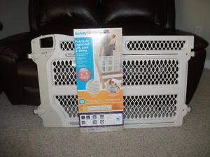 New Child Safety Gate - SOLD PPU