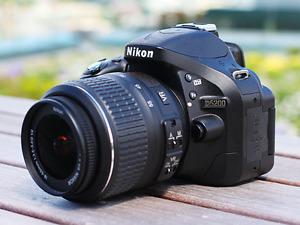 Nikon D w/ mm Lens LIKE NEW