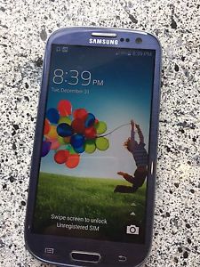 Samsung 4 cell phone