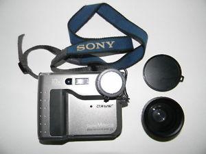 Sony Digital Still Camera (Mavica MVC - FD71)
