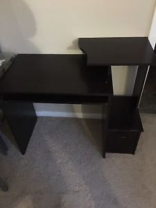 Stable computer desk