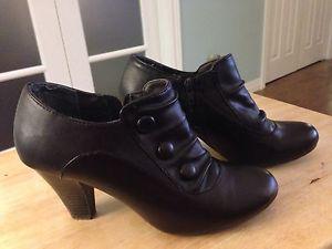 Women's Brown Ankle Boot Size 7.5