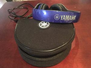 Yamaha Pro300 headphones