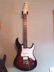 Yamaha pacifica 112v Brand new