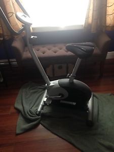 exercise bike in excellent cond