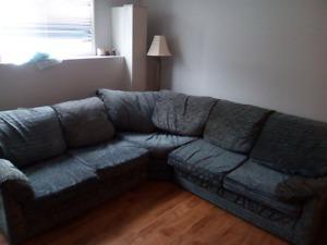3piece couch pick up free