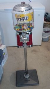 Beaver Candy Machine and stand