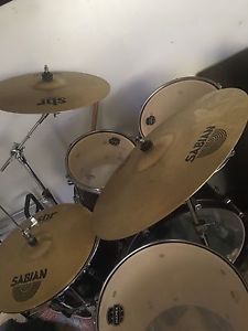 Brand new drum set