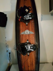 Byerly wakeboard and bindings