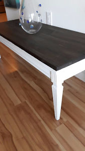 Country Chic Coffee Table
