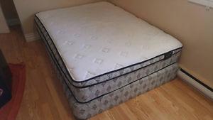 Double/Full Mattress and Box Spring - Lightly Used