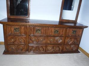 Dresser with 2 Mirrors