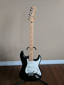 Fender Stratocaster w/ Custom 69 pickups and HSC