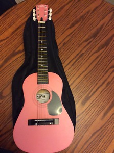 Girl pink 30' Nova guitar with case 25$