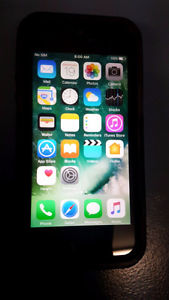 Iphone 5S / 16 GIGS / Bell / Virgin / Excellent Condition