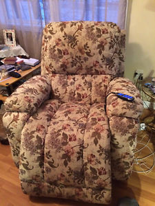 Lazy Boy Electric Recliner - Excellent Condition