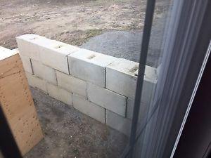 Retaining wall blocks