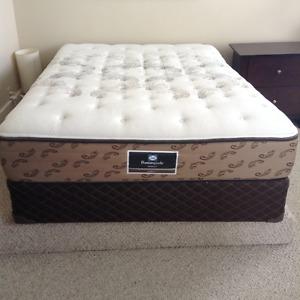 Sealy double mattress and box