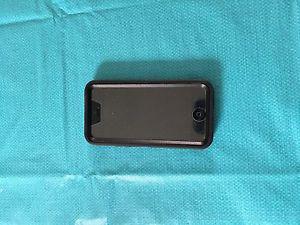 Selling iPhone 5C and otterbox commuter case
