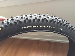 TIOGA FACTORY DH 2.3 Front Tire 26"