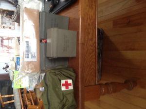 US MILITARY FIRST AID KITS AND FLASHLIGHT