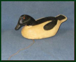 Wanted: BUYER IN WAITING TO BUY YOUR OLD CARVED DECOYS