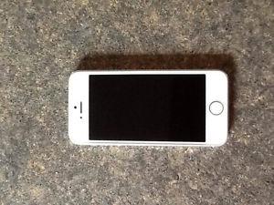 White iPhone 5s 16gig Mint Condition
