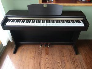 Yamaha Clarinova Piano