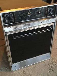 24 inch wall oven or built in