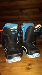 Boys snowboard boots