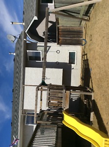 Children's outdoor play set