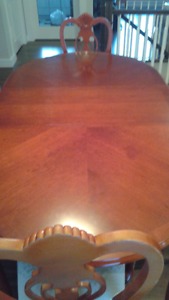 Dining table set.