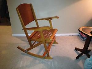 FOR SALE: FOLDING ROCKING CHAIR....OAK WOOD