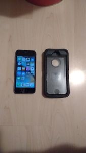 IPhone 5s with Otter box ** MINT condition **