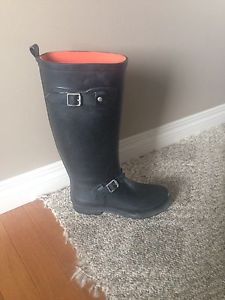 Joe Fresh rain boots size 6