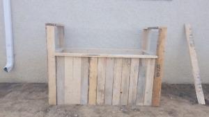 Looking for free wood decent pallets