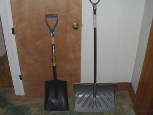 METAL SHOVEL AND A SCOOP FOR SNOW