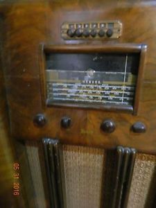 Marconi Old Fashioned Radio