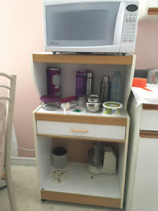 Microwave stand and microwave