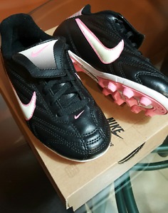 Nike Youth Soccer Cleats - Size 11