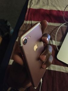 Rose gold iphone 7