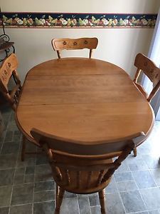 SOLID MAPLE TABLE & CHAIRS