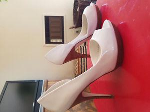 Size 7 High Heels - Perfect for a wedding