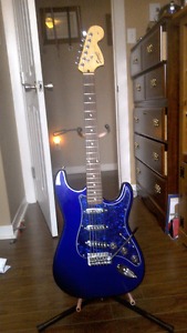 Squire Stratocaster affinity series w\ softshell case