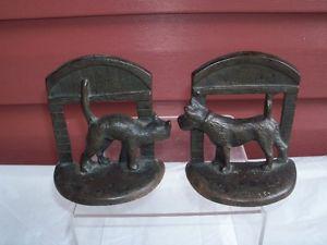 Vintage Cast Iron Cat and Scotty Dog bookends!
