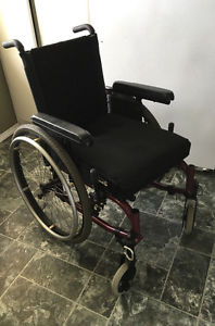 Wheelchair (Helio light weight/fold)