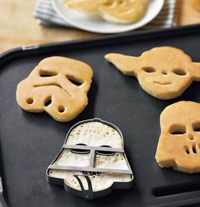 Williams Sonoma STAR WARS Pancake Molds or Cookie Cutter