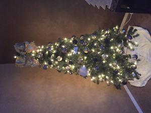 6ft pre lit Christmas tree