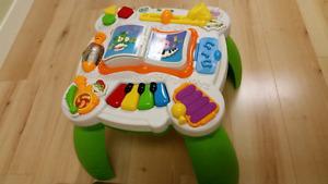 Baby activity play table