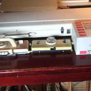 Brother KH 840 knitting machine with Ribber
